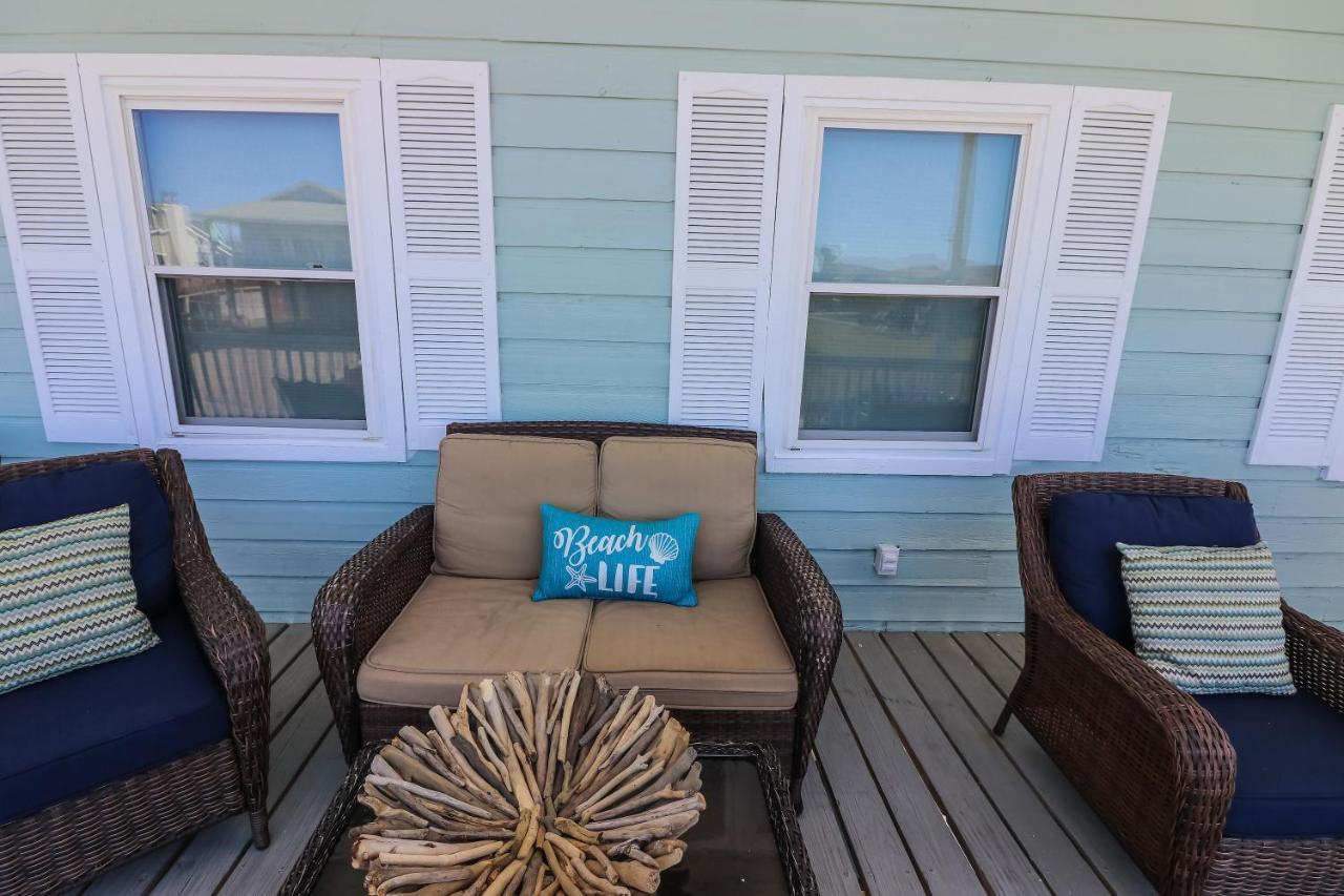 One-Of-A-Kind Beach Home With Lounge Bar Game Room Galveston Esterno foto
