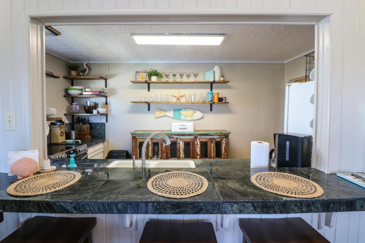 One-Of-A-Kind Beach Home With Lounge Bar Game Room Galveston Esterno foto