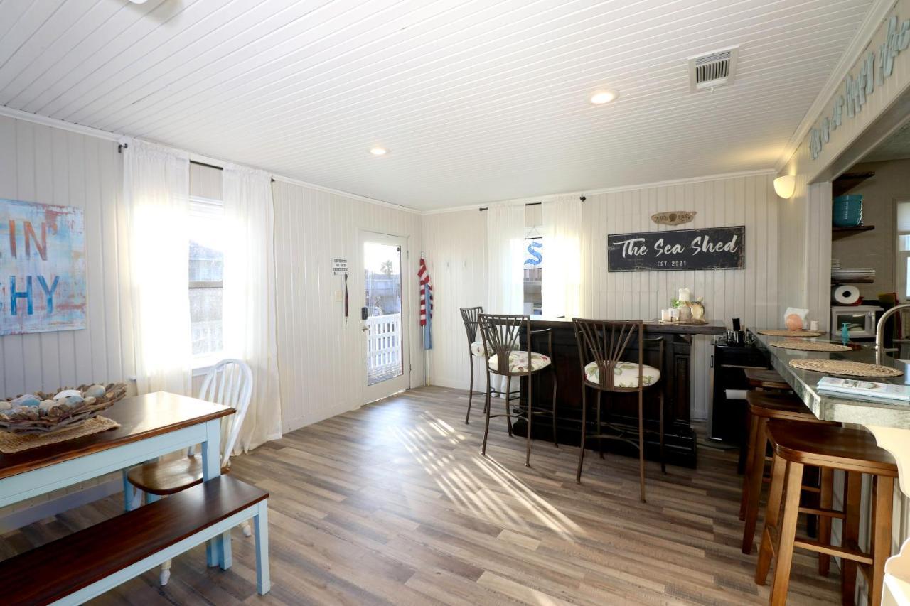 One-Of-A-Kind Beach Home With Lounge Bar Game Room Galveston Esterno foto