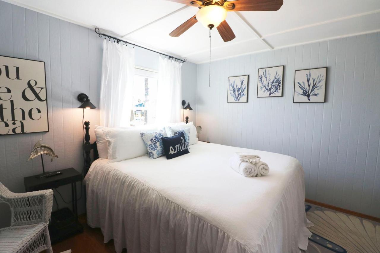 One-Of-A-Kind Beach Home With Lounge Bar Game Room Galveston Esterno foto