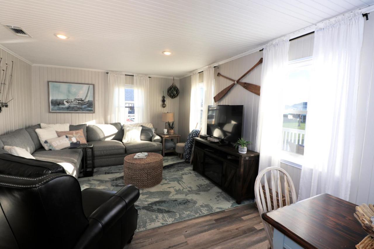 One-Of-A-Kind Beach Home With Lounge Bar Game Room Galveston Esterno foto